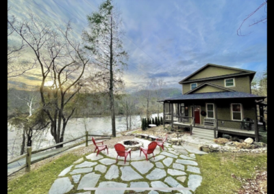 Hot Springs Cabin Overview